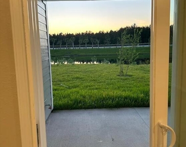 212 Brookgreen Way - Photo Thumbnail 30