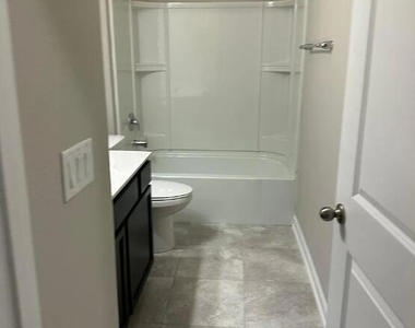212 Brookgreen Way - Photo Thumbnail 16