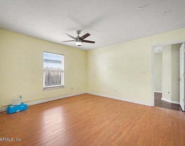 711 Sid Drive - Photo Thumbnail 16