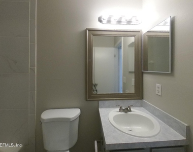 606 Radnor Lane - Photo Thumbnail 13