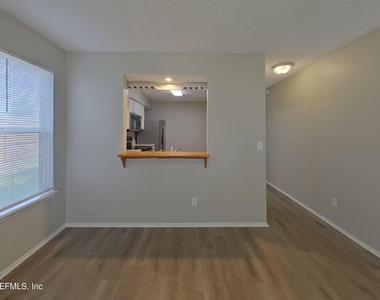606 Radnor Lane - Photo Thumbnail 2