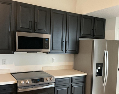 12335 Vine Maple Way - Photo Thumbnail 9