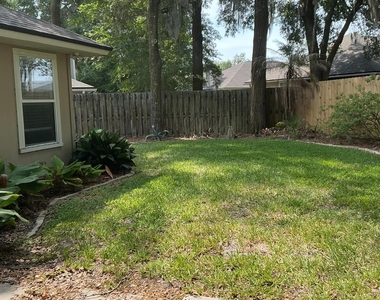 12335 Vine Maple Way - Photo Thumbnail 22