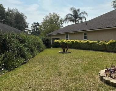 12335 Vine Maple Way - Photo Thumbnail 21