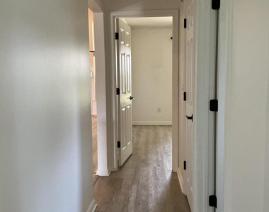 12335 Vine Maple Way - Photo Thumbnail 10