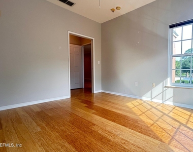 610 Fairway Drive - Photo Thumbnail 36