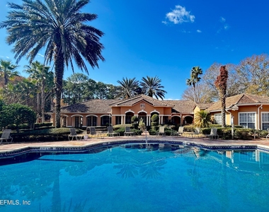 610 Fairway Drive - Photo Thumbnail 10