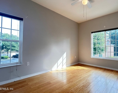 610 Fairway Drive - Photo Thumbnail 32