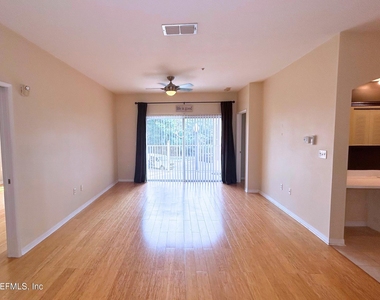 610 Fairway Drive - Photo Thumbnail 29