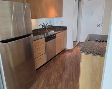 300 N State Street - Photo Thumbnail 2