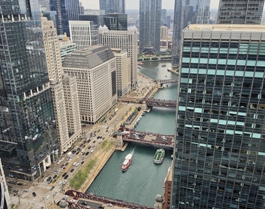 300 N State Street - Photo Thumbnail 9