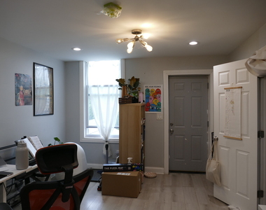 834 N Mozart Street - Photo Thumbnail 2