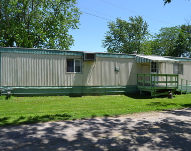 1846 N 2871st Road - Photo Thumbnail 15