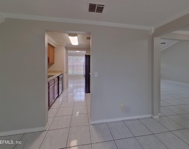 8252 Yolanda Court - Photo Thumbnail 3