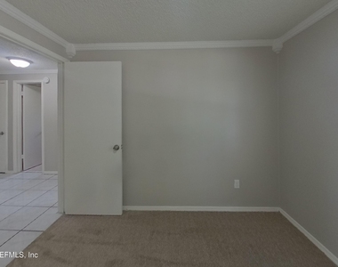 8252 Yolanda Court - Photo Thumbnail 11
