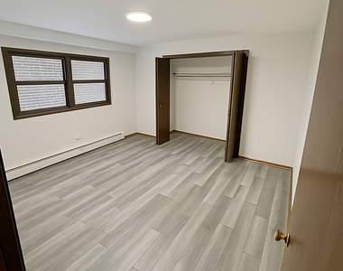 2722 74th Avenue - Photo Thumbnail 3