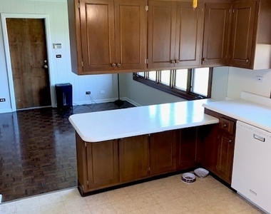 1633 Gamon Road - Photo Thumbnail 11