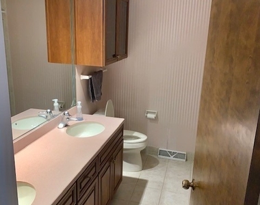 1633 Gamon Road - Photo Thumbnail 12