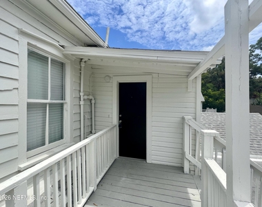 30 Sanford Street - Photo Thumbnail 1
