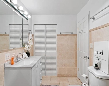 1450 W Webster Avenue - Photo Thumbnail 16