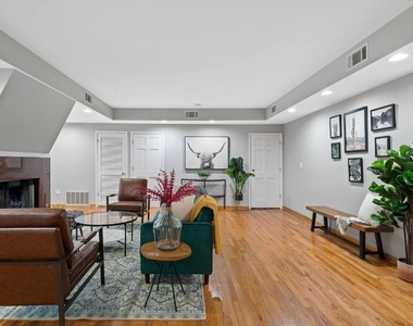 1450 W Webster Avenue - Photo Thumbnail 5