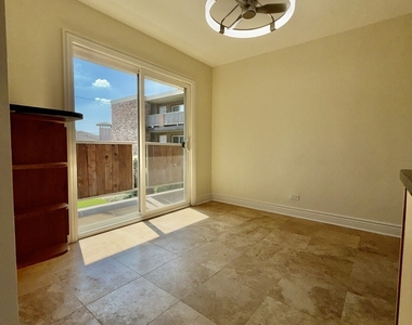 600 S York Street - Photo Thumbnail 5