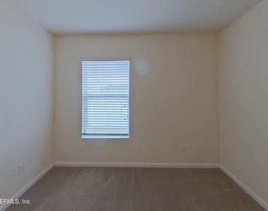 3323 Canyon Falls Drive - Photo Thumbnail 10