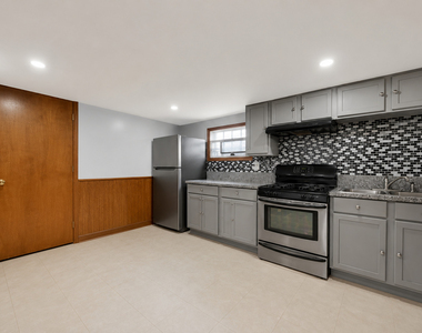 6452 S Knox Avenue - Photo Thumbnail 10