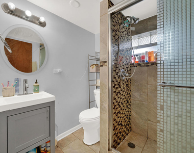 6452 S Knox Avenue - Photo Thumbnail 16