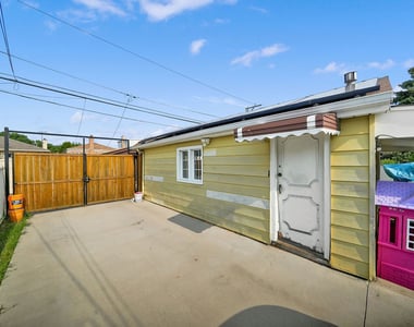 6452 S Knox Avenue - Photo Thumbnail 22