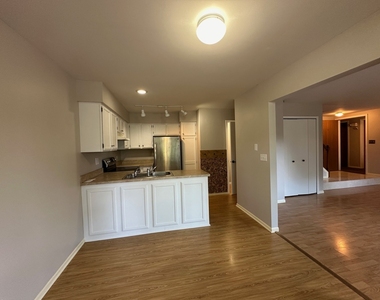 1486 W Jefferson Avenue - Photo Thumbnail 3