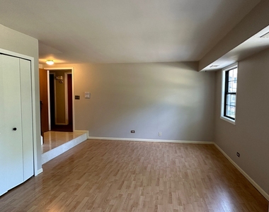1486 W Jefferson Avenue - Photo Thumbnail 2