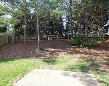 173 Parkmont Court - Photo Thumbnail 33