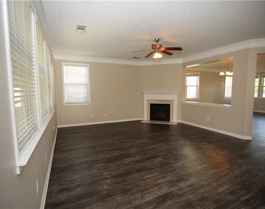 173 Parkmont Court - Photo Thumbnail 27