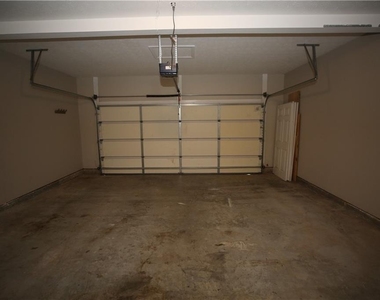 173 Parkmont Court - Photo Thumbnail 31