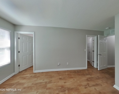 4480 Glendas Meadow Drive - Photo Thumbnail 4