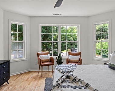 1232 Memorial Drive Se - Photo Thumbnail 13