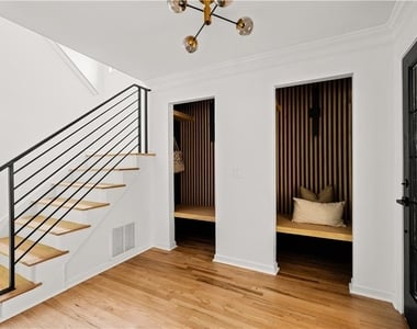 1232 Memorial Drive Se - Photo Thumbnail 4