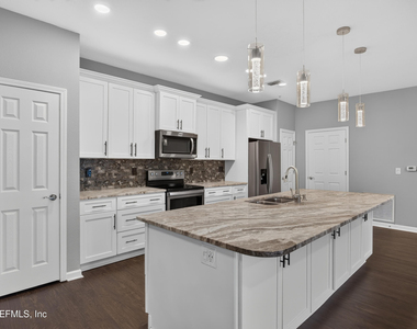 11251 Campfield Drive - Photo Thumbnail 7