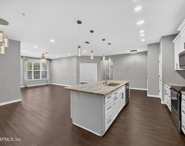 11251 Campfield Drive - Photo Thumbnail 3