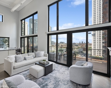 616 W Fulton Street - Photo Thumbnail 1