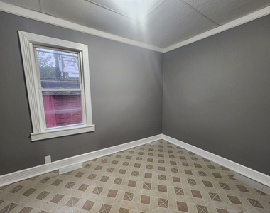 605 N Monroe Street - Photo Thumbnail 6