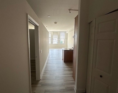 8 W Monroe Street - Photo Thumbnail 1