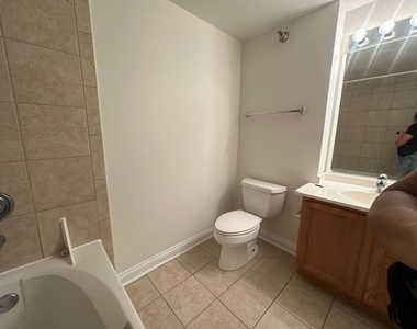 8 W Monroe Street - Photo Thumbnail 12