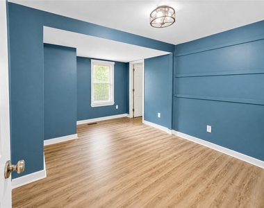 238 Trinity Church Road - Photo Thumbnail 7