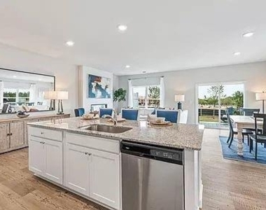 8 Lumpkin Lane - Photo Thumbnail 4