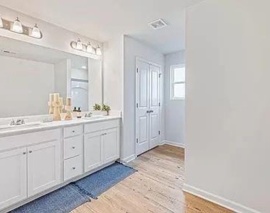 8 Lumpkin Lane - Photo Thumbnail 12