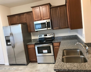 663 Servia Drive - Photo Thumbnail 3