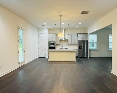 4381 Encore Blvd - Photo Thumbnail 5