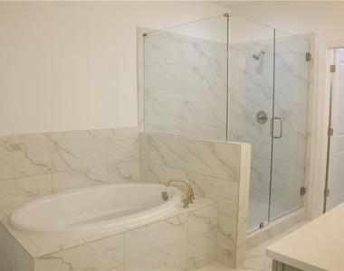 4381 Encore Blvd - Photo Thumbnail 8